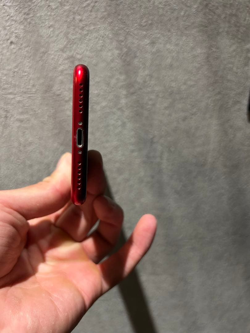 iPhone SE 第3世代　64G