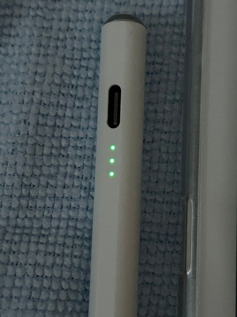 iPad第7世代シルバー32GB　セルラーモデル#とてもきれい