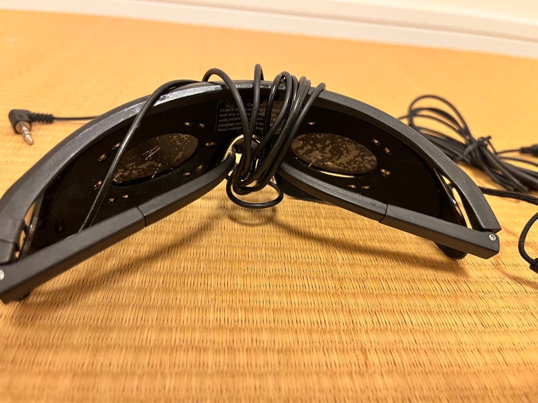 MindSpa リラクゼーションデバイス 本体と付属品