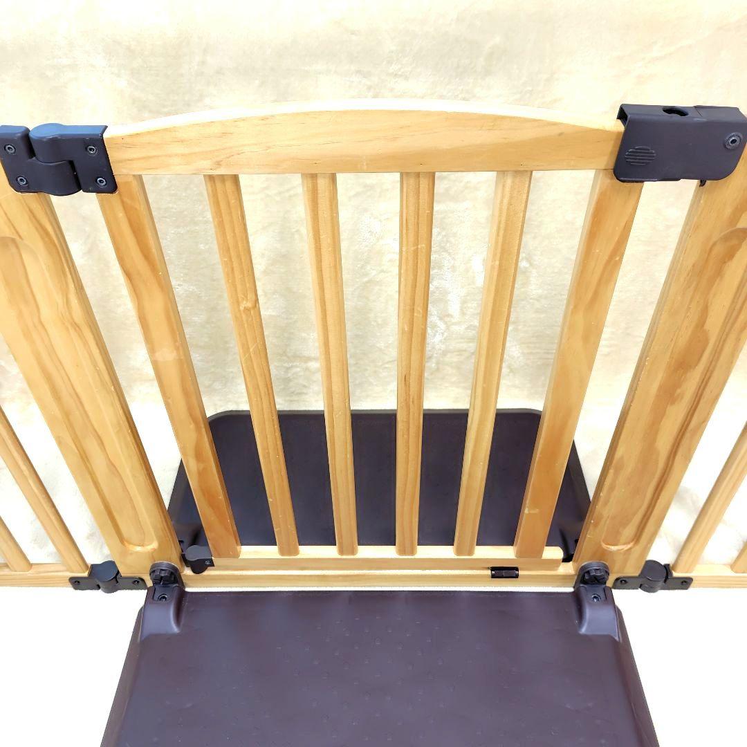 日本育児 ニホンイクジ おくだけドアーズ Мサイズ 木製 ベビーゲート 赤ちゃん