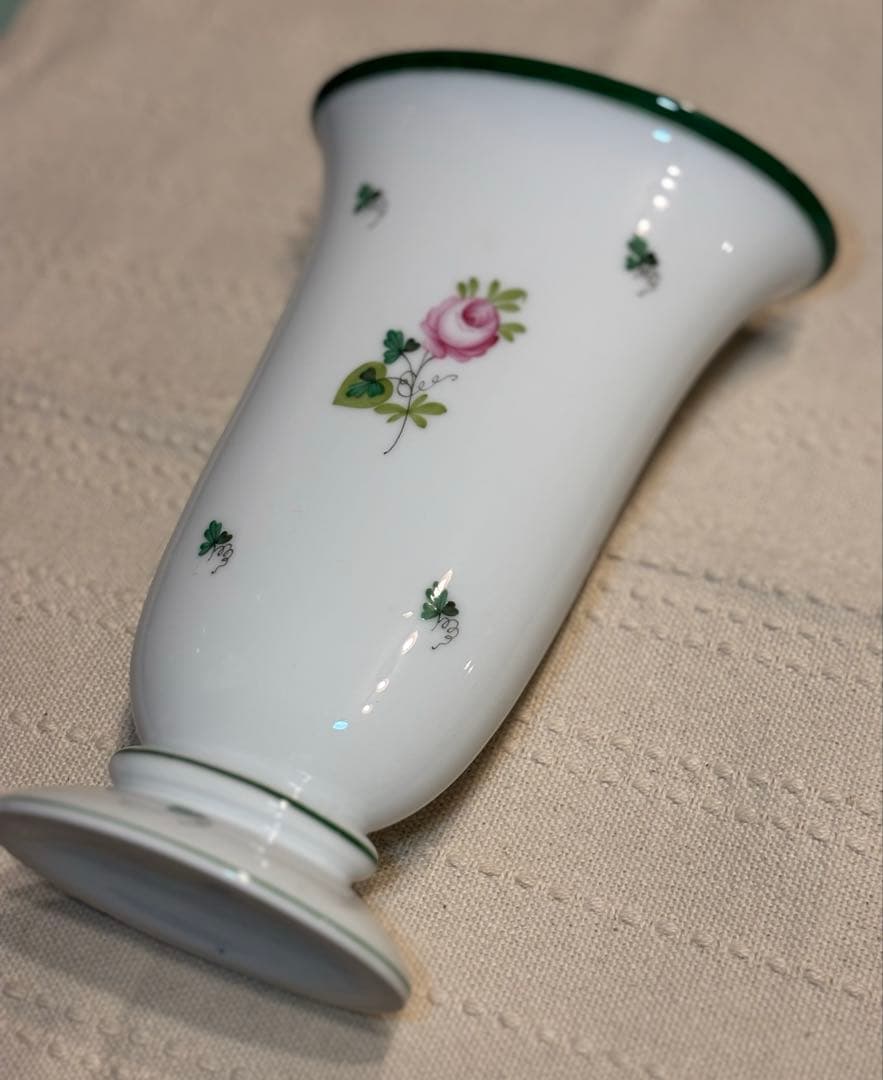 HEREND（ヘレンド） 花瓶 ローズモチーフ