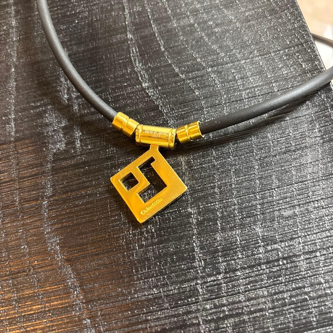 ゴールド ネックレスチャーム