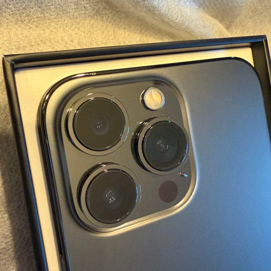 美品 iPhone 13Pro 256GB SIMフリー 純正付属完備