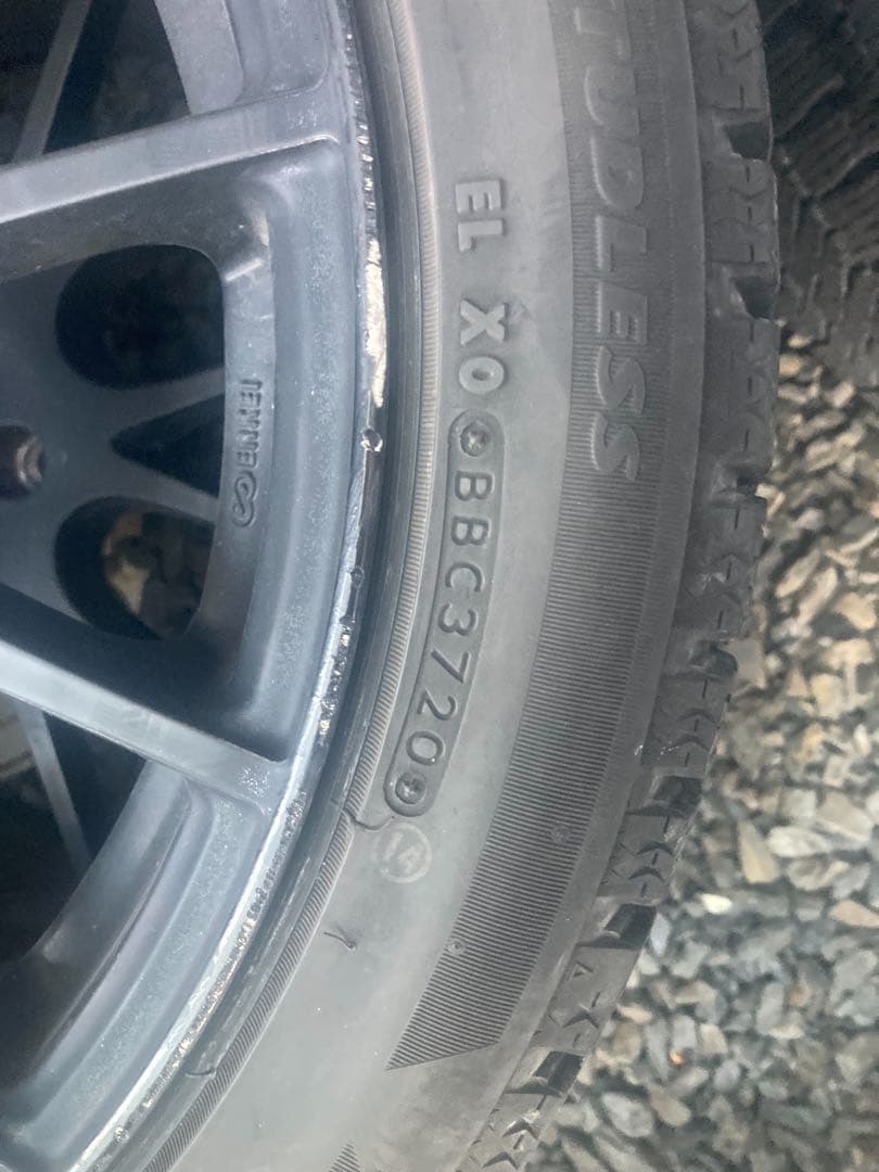 エンケイ　スバル　STI 18インチ　　215/45R18