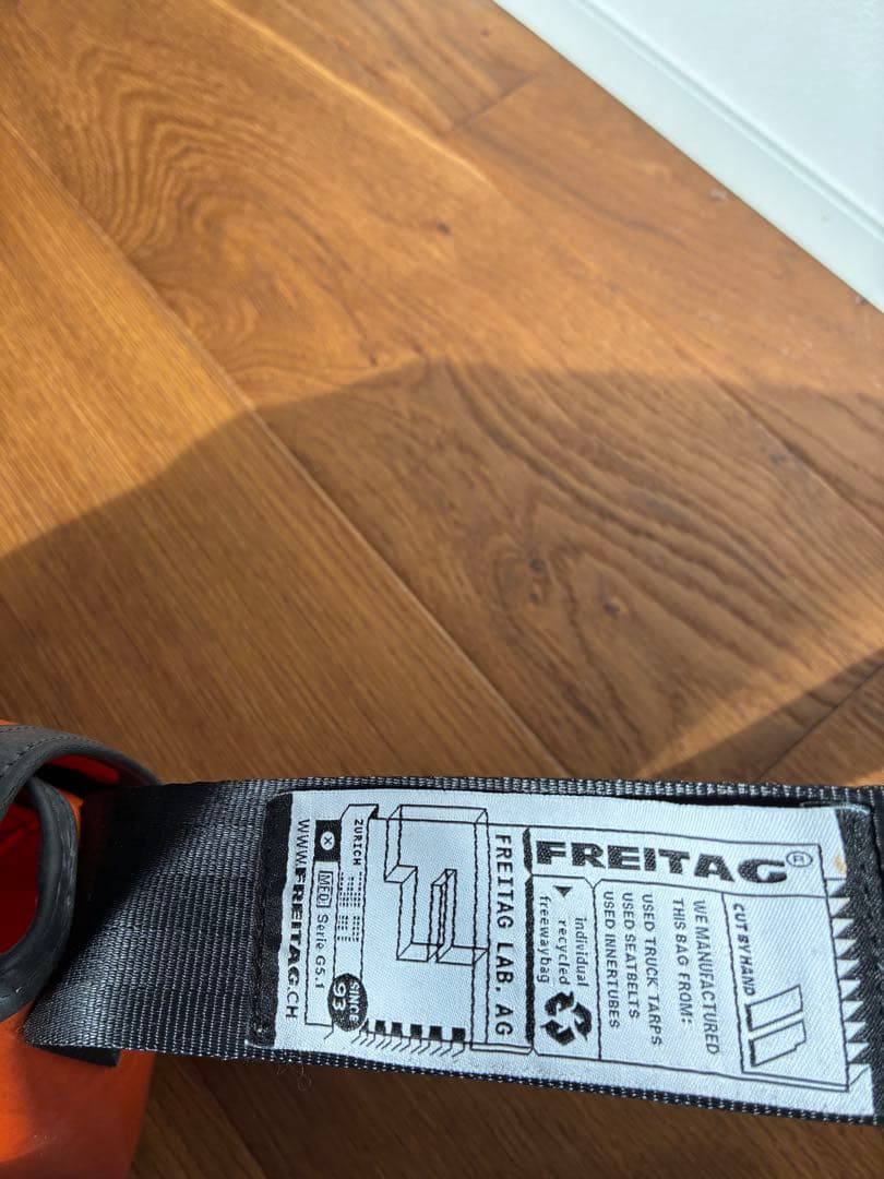 FREITAG オレンジ メッセンジャーバッグ