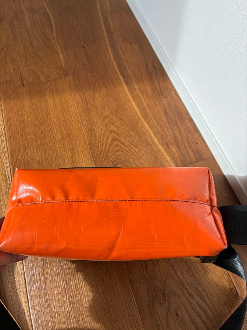 FREITAG オレンジ メッセンジャーバッグ