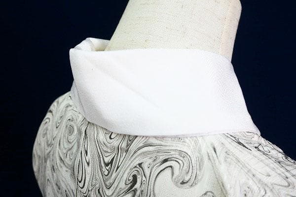 ★専用★未使用品 長襦袢 オフホワイト 身丈126cm 墨流し お洒落 正絹