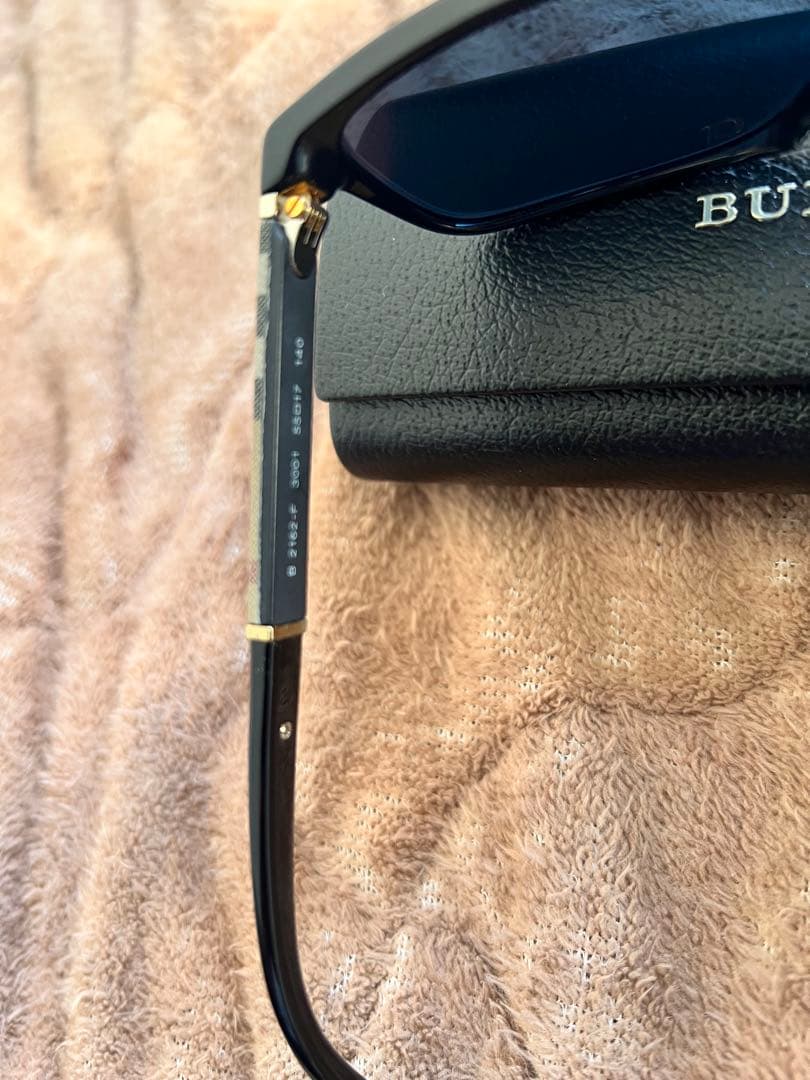 BURBERRY サングラス ブラック