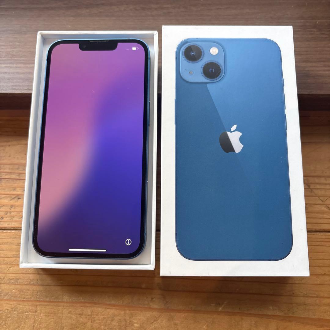 iPhone１３　ブルー