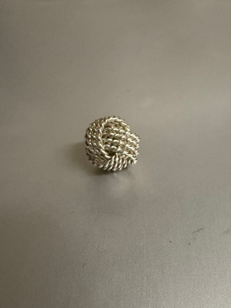 TIFFANY&Co. ティファニー　ツイストノットピアス　片耳(キャッチ付き)