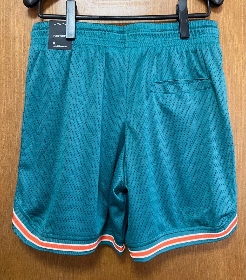 ハザードらんぷ 　★新品★NFL フットボール　ドルフィンズ　ハーフパンツ