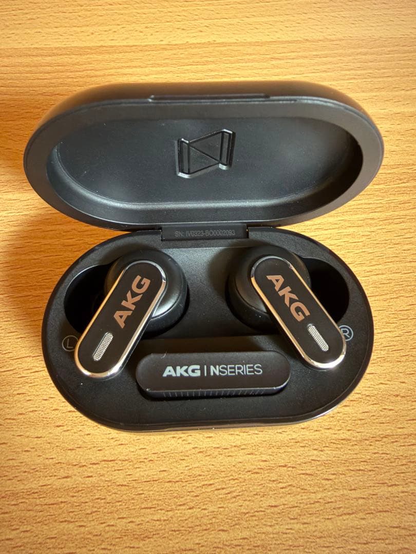 AKG N5 ワイヤレスイヤホン