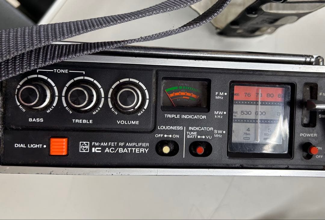 ナショナルパナソニッククーガー　ラジオ　RF1150 ジャンク