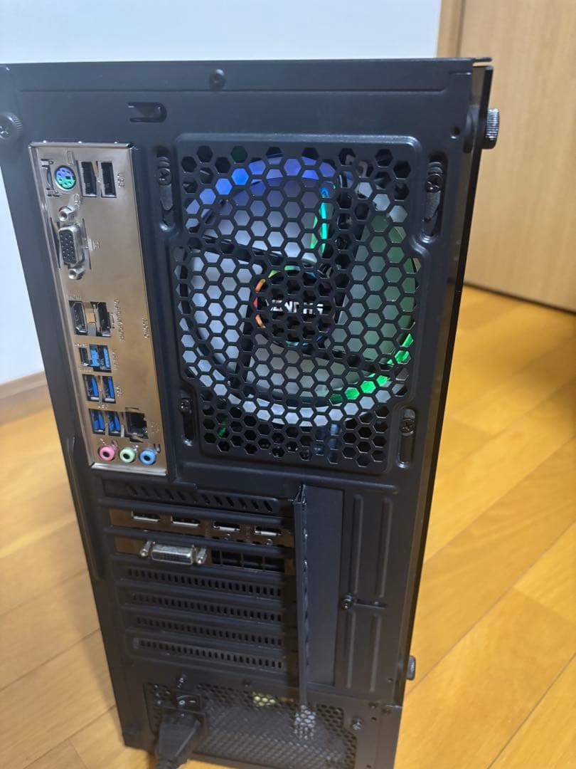 最終値下げ！派手に光る！自作ゲーミングPC 新品M.2SSD、RYZEN5