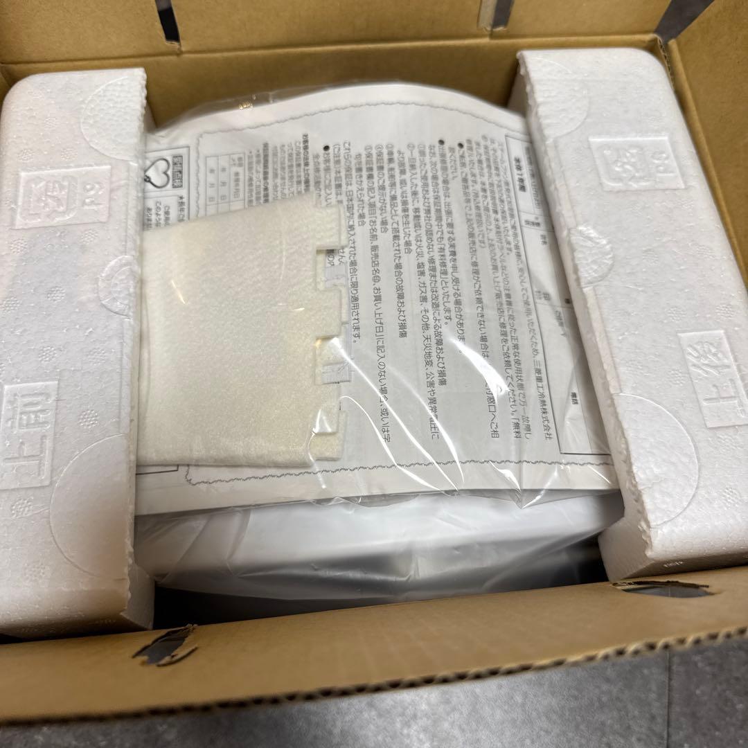 新品■三菱重工 スチーム式加湿器 roomist SHE35XD-W