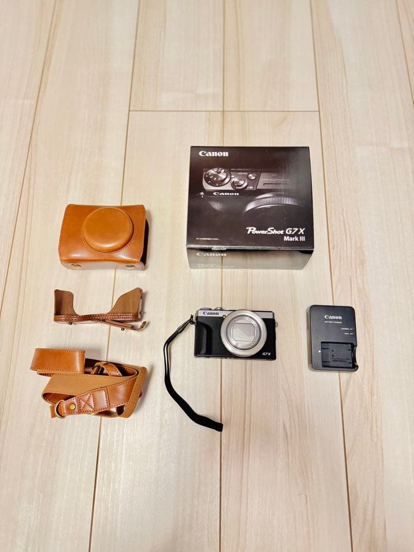 Canon PowerShot G7 X Mark III 本体と付属品