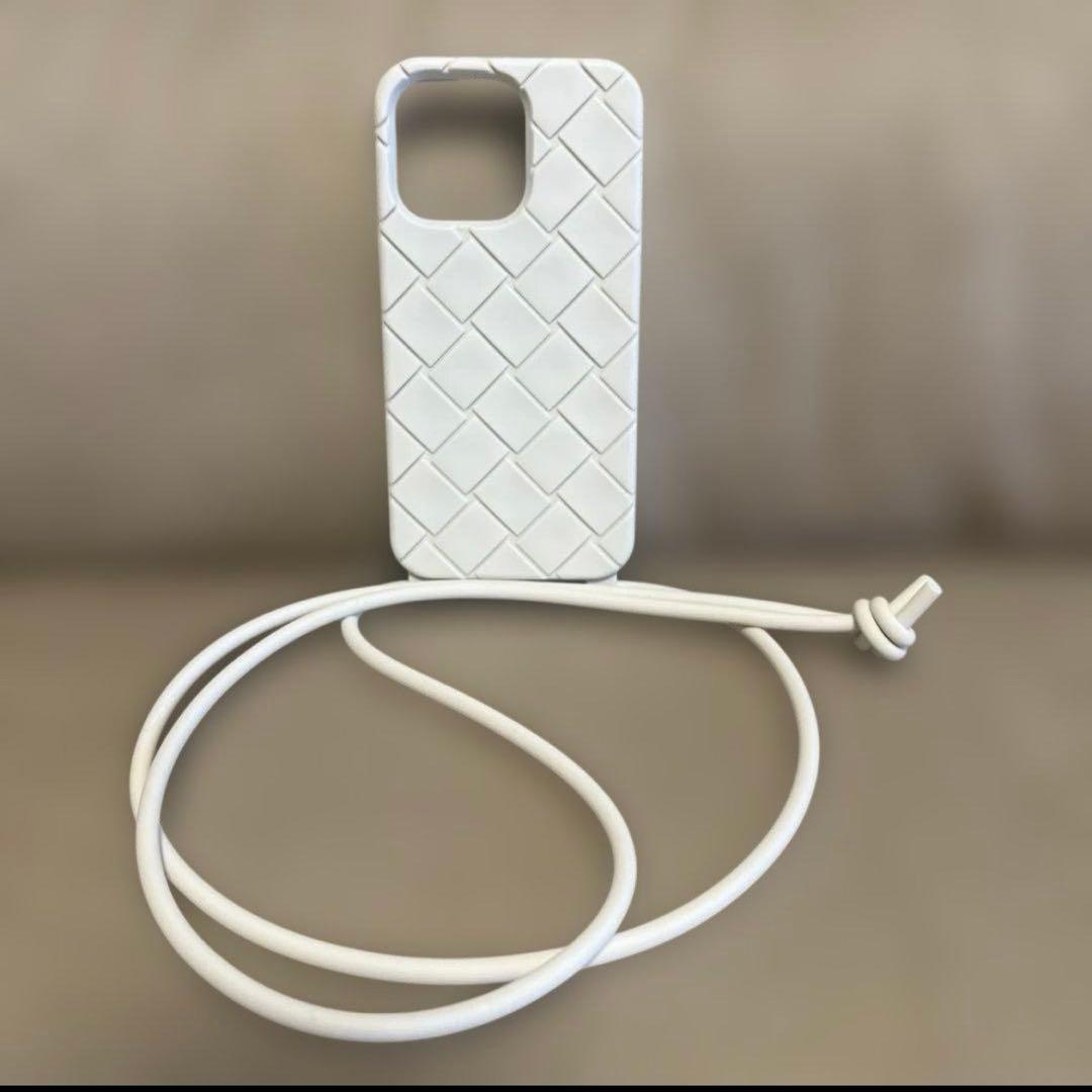 【BOTTEGA VENETA】 iPhone13proケース ホワイト