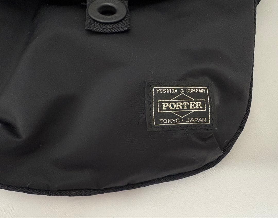 PORTER FRAME（フレーム）」シリーズ ショルダーバッグ
