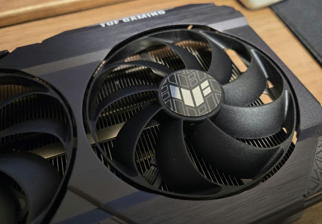 グラフィックボード・グラボ・ビデオカード ASUS TUF-RTX3070-O8G-V2-GAMING