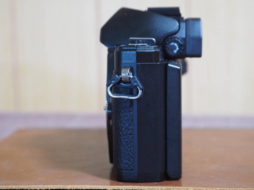 y*o様 【ジャンク】OM-D E-M10 Mark II 　ボディ　S数302