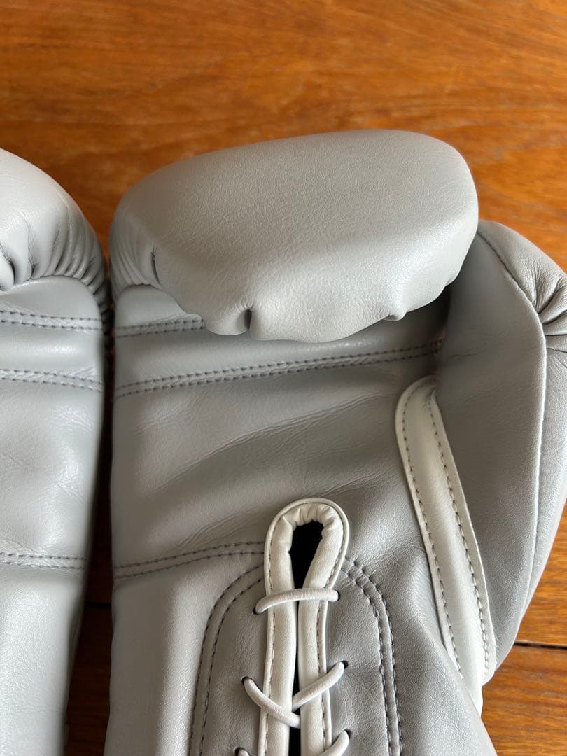 ✴︎限定値下げ中　FLY ボクシンググローブ 12オンス　使用感　ウイニング