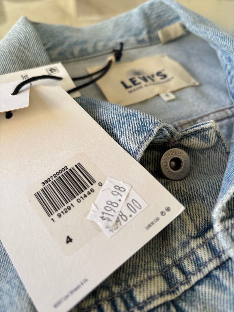 LEVI'S デニムジャンバーニューヨークで購入新品未使用品サイズ4