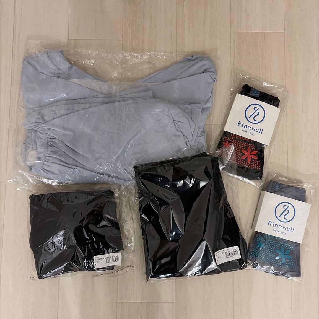 y**様 【未開封】Rintosullヨガウェアセット Mサイズ ※値下げしまし