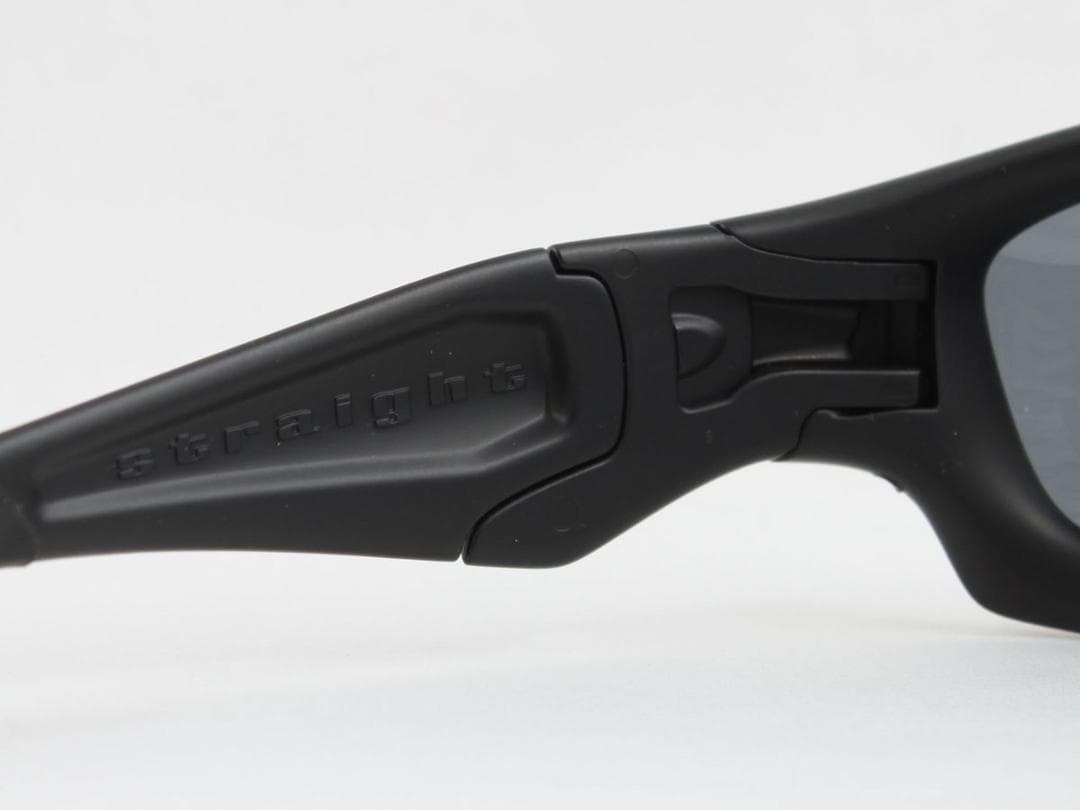 オークリー OO9039-11-014 ストレートジャケット サングラス io