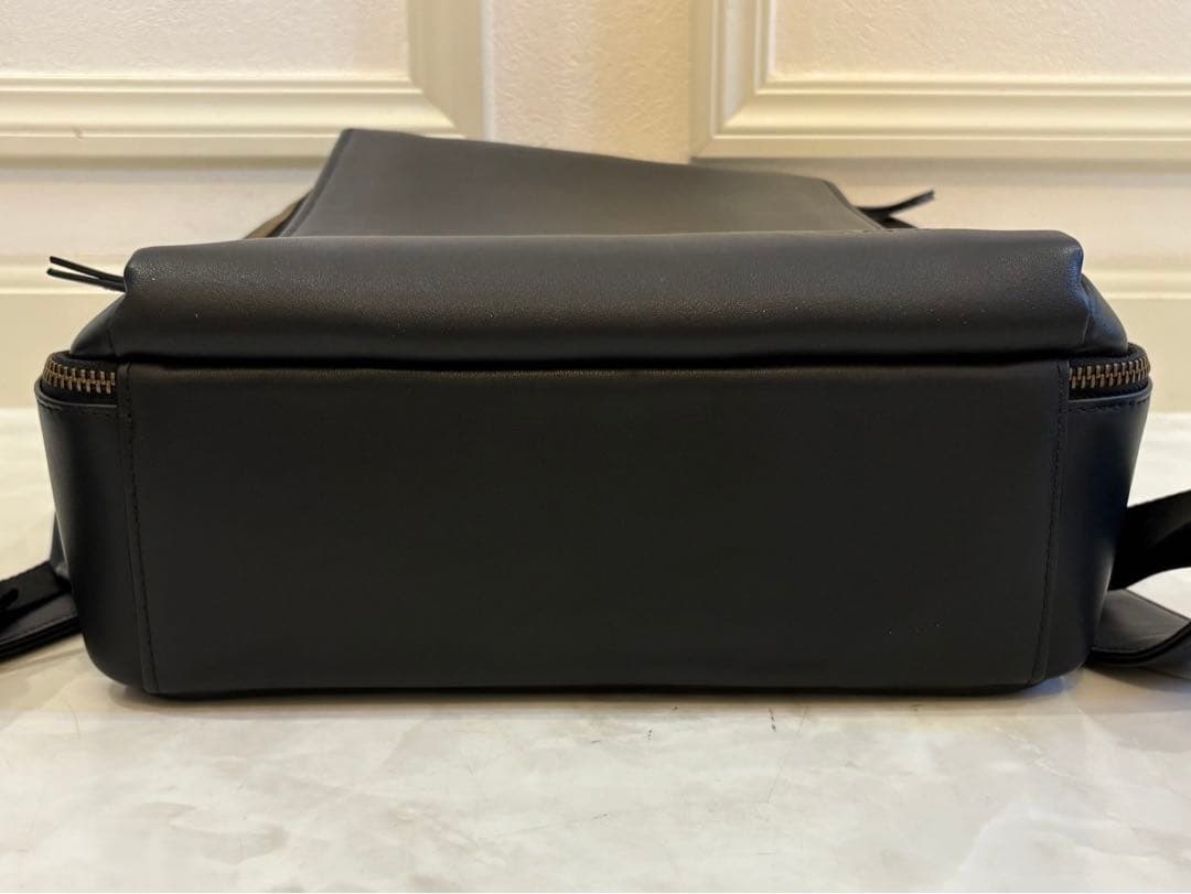 未使用 Evoon マルチビジネスリュック レザー ブラック