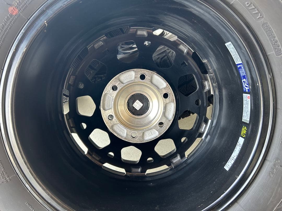 RAYSホイールYOKOHAMAiceGUARD GO75 17インチ4本