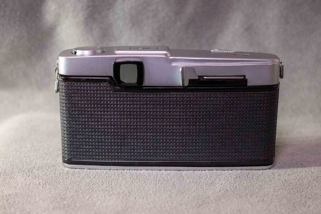 OLYMPUS オリンパス PEN-F ペン ハーフサイズカメラ ボディ