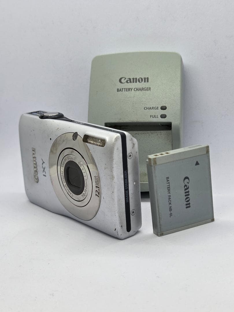 【スマホ転送OK】キャノン Canon IXY 200F シルバー デジカメ