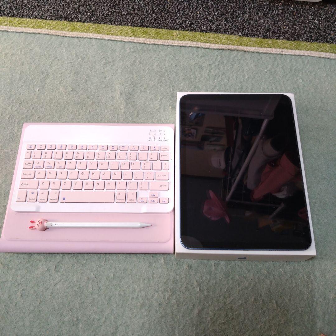 iPad 10世代 64GB (Blue) 本体カバー、キーボード、ペン付。