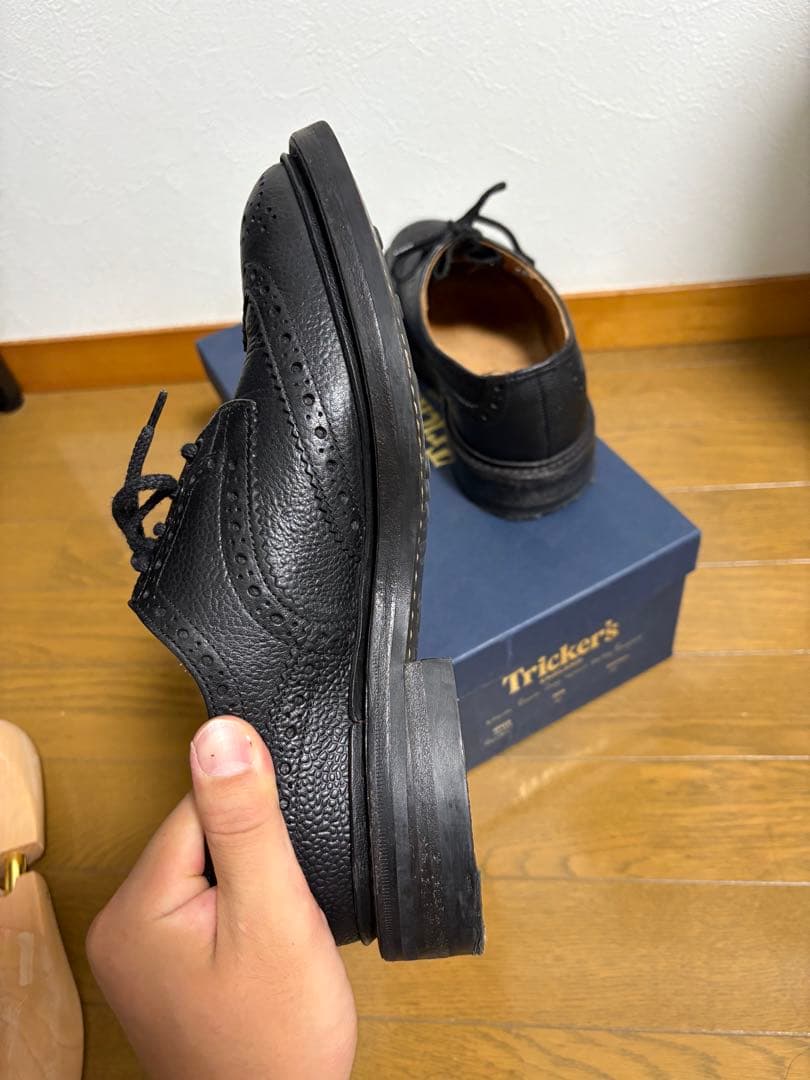 Tricker's ブラック ドレスシューズ　バートン