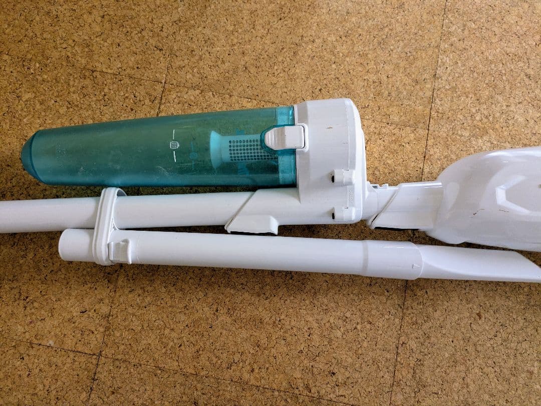 マキタ 充電式クリーナー CL281FD サイクロンアタッチメントつき 掃除機