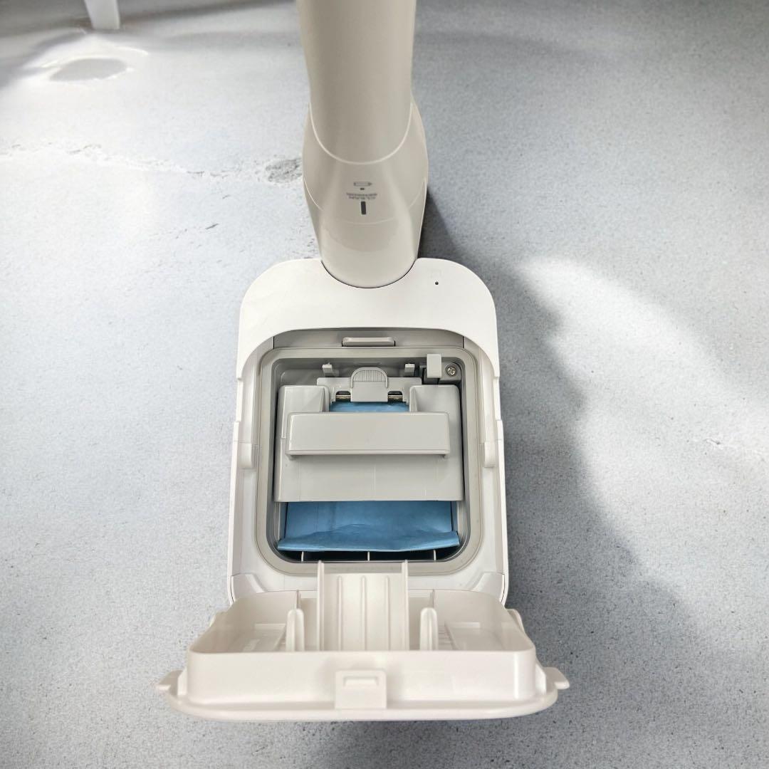 パナソニック　スティッククリーナー　MC-NS10K 2022年式