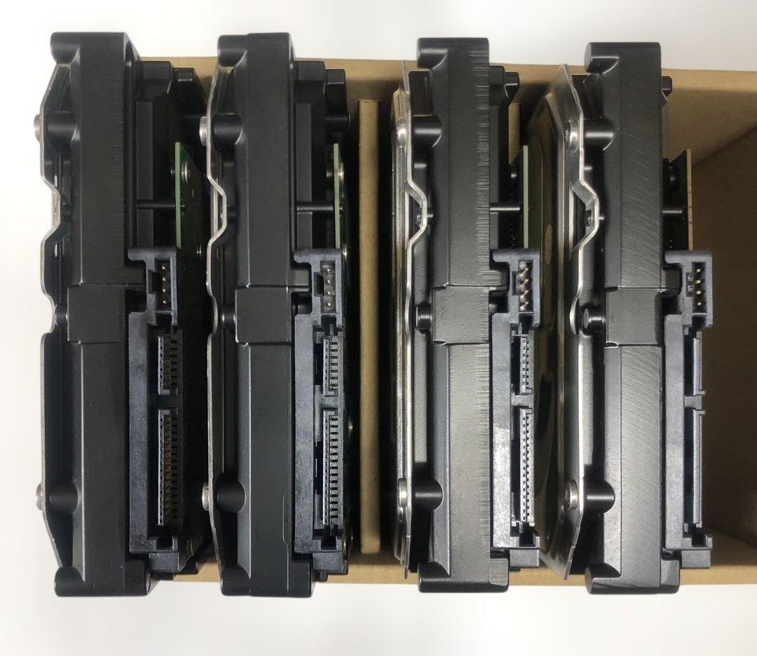 SEAGATE　BARRACUDA　８TB　HDD　3個