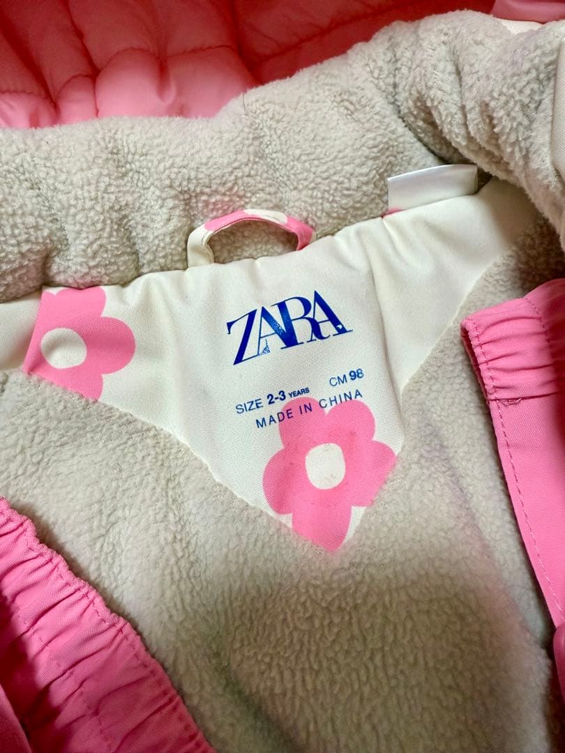 ZARA 花柄 スキーウェア 2-3歳用　上下セット