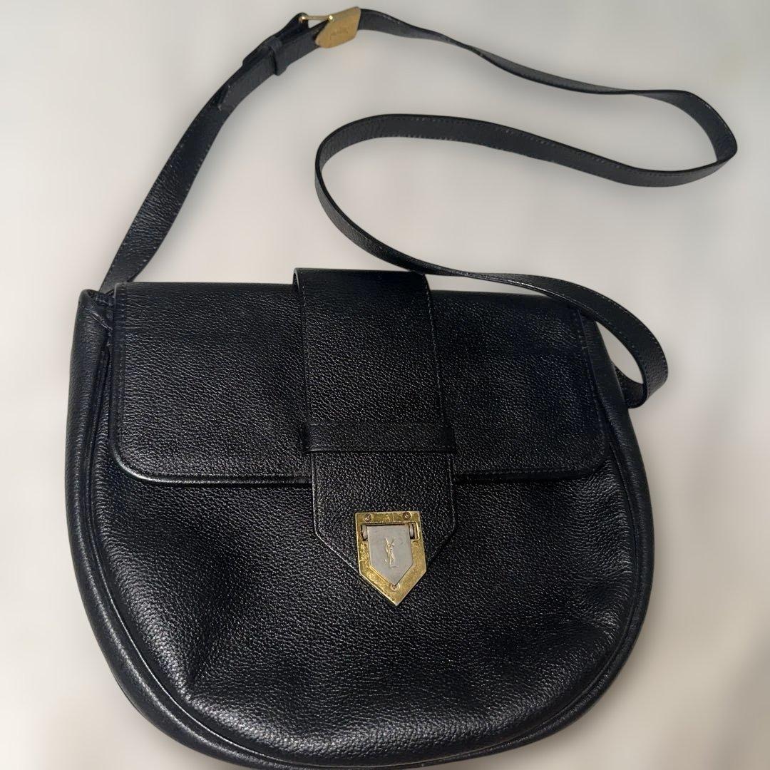 イヴサンローラン ショルダーバッグ レザー YSLロゴ 黒 フラップ