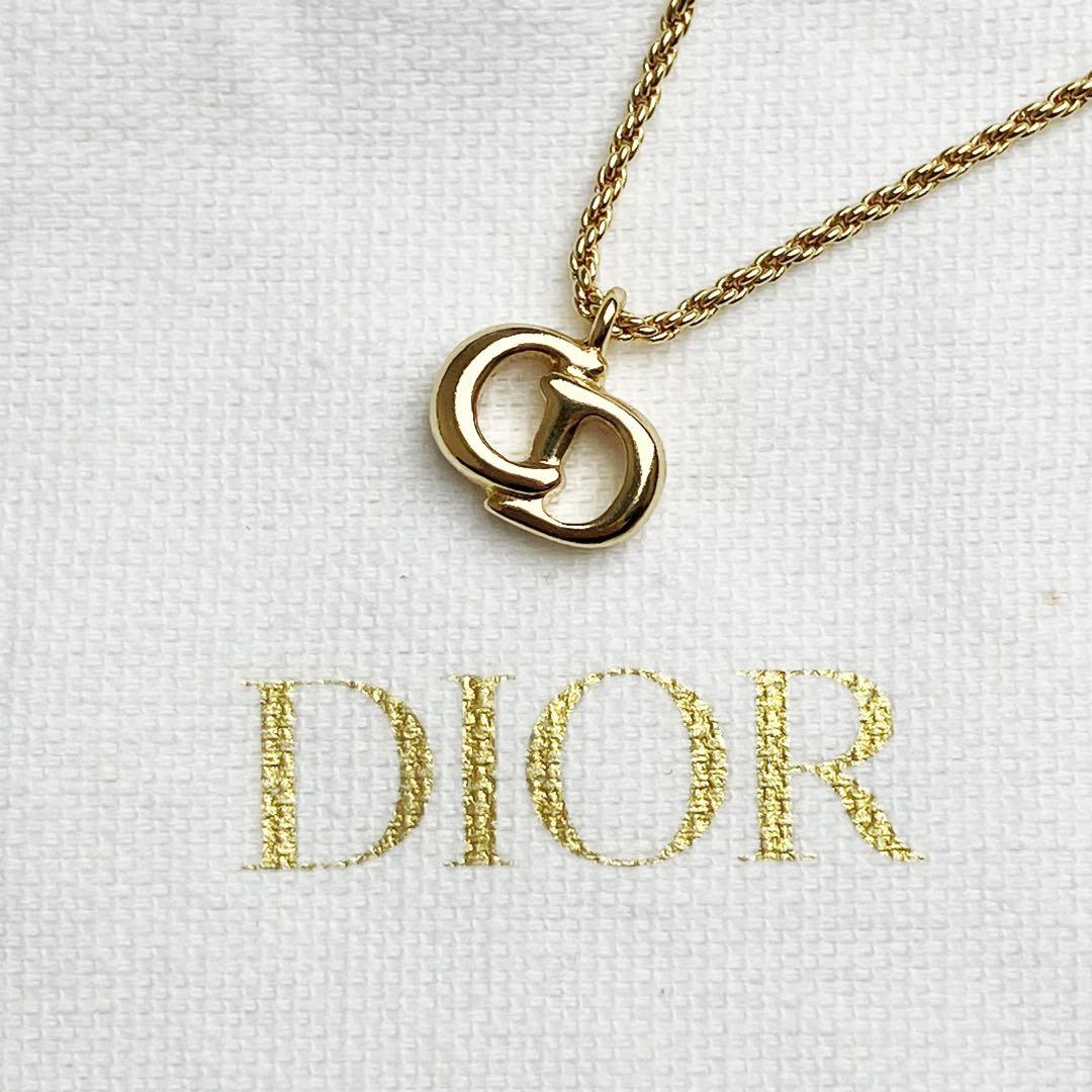 美品✨ クリスチャン　ディオール　ネックレス　CD　ブランドロゴ　ゴールド