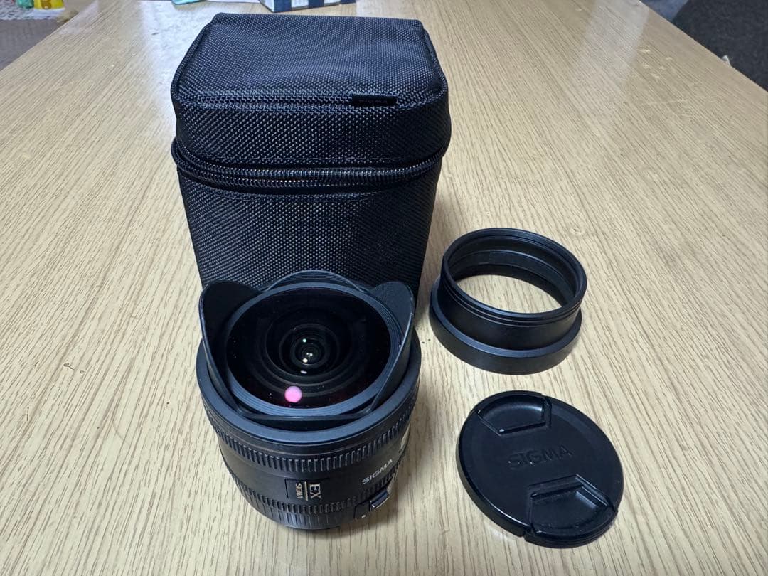 SIGMA 10mm F2.8 FISHEYE HSM 本体