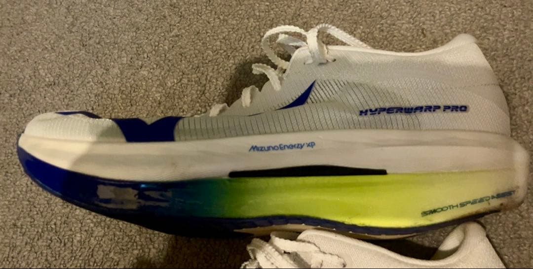 ミズノ　ハイパーワープPRO 27cm