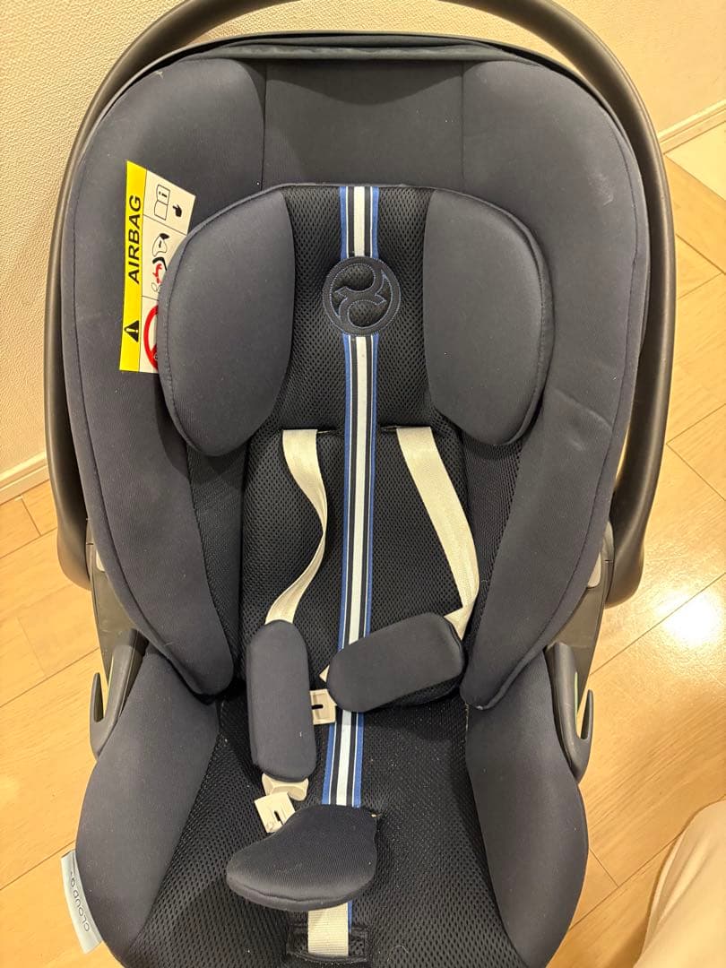 サイベックス　チャイルドシート　ベビー