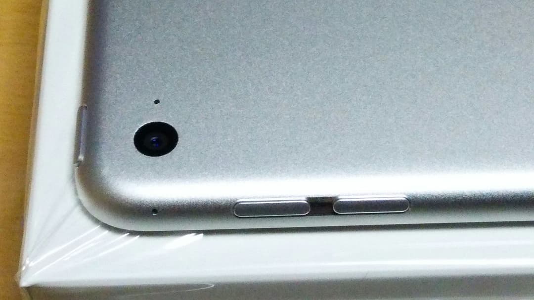 新品同様 ipad mini 4 wifiモデル 64GB ワイヤレスキーボード