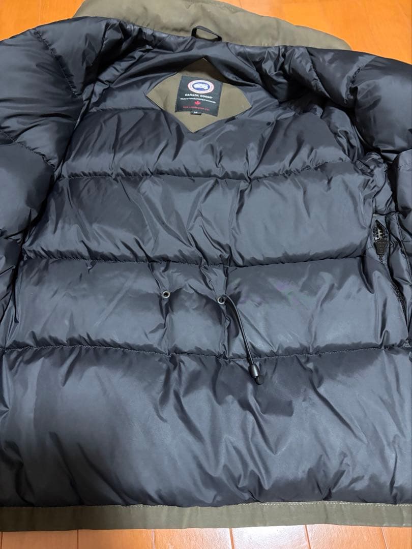   ダウンジャケット KAMLOOPSカムループス　カーキ