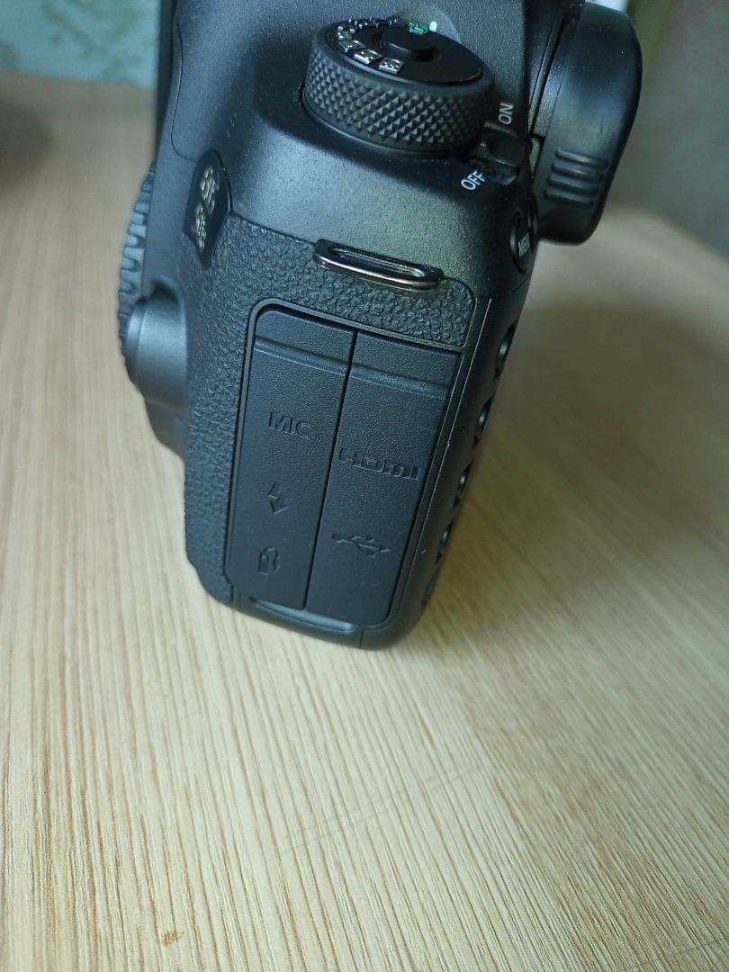 美品Canon EOS 5Ds デジタル一眼レフカメラ 本体