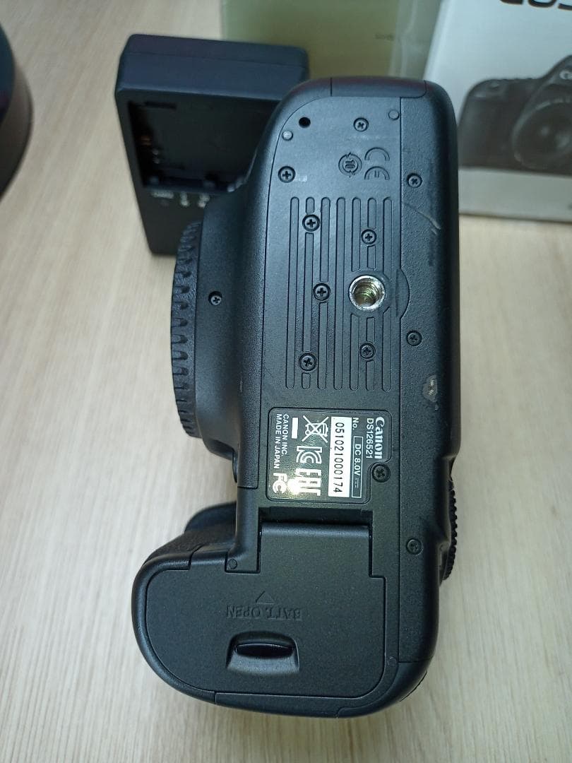 美品Canon EOS 5Ds デジタル一眼レフカメラ 本体