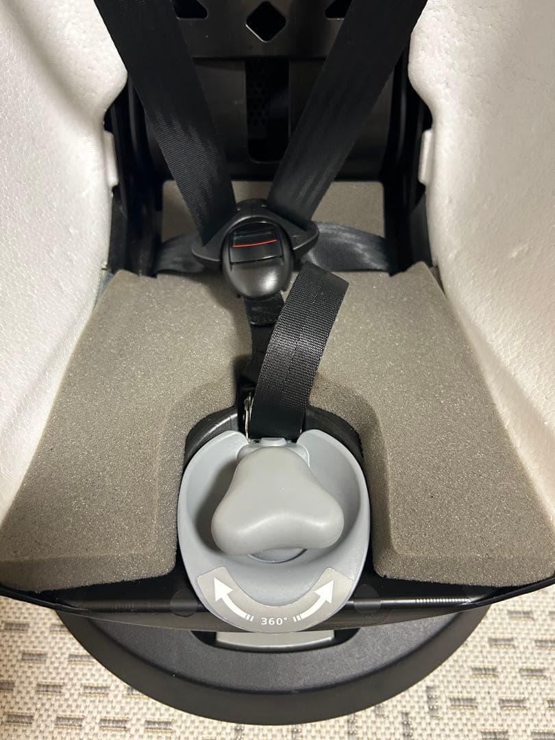 エールべべ クルットR ウィ チャイルドシート リュクスグレー 限定