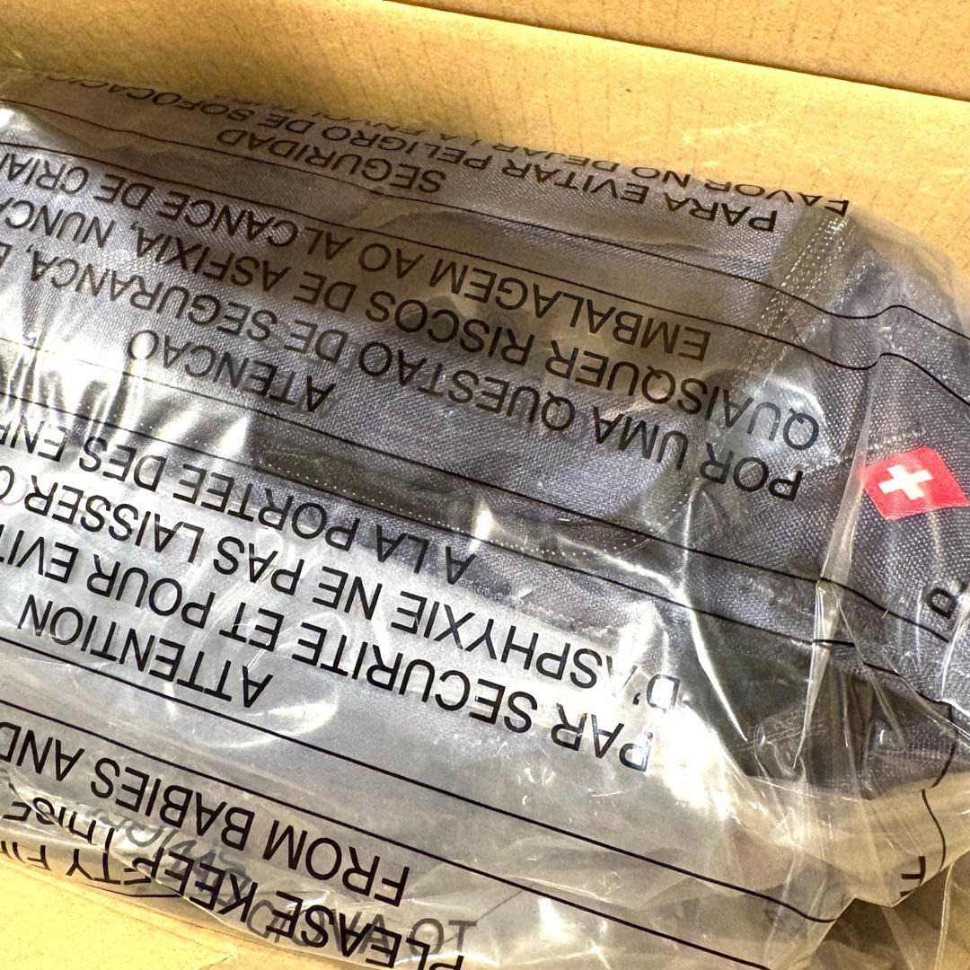 新品未使用　ミアミリー 抱っこ紐 hipster plus デニムブルー