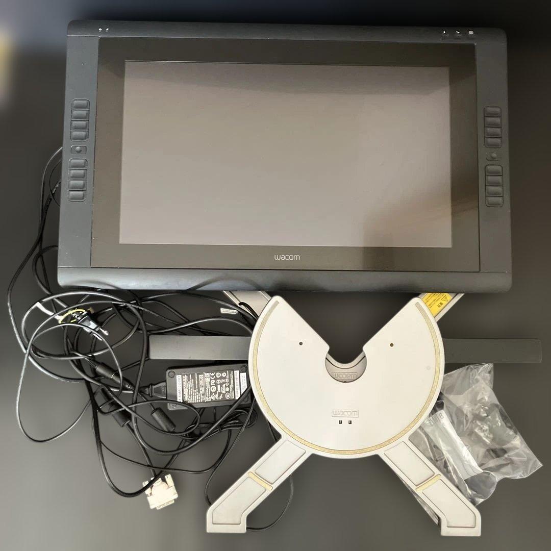 液タブ・ペンタブ WACOM cintiq DTK-2200/K